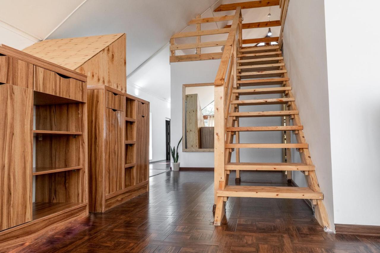 Hostel Modern Loft Lighthouse Karakol Exterior foto